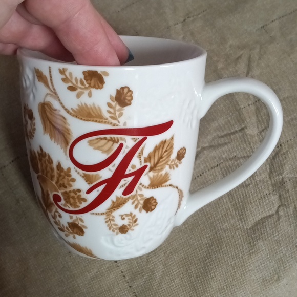 🆕Pier 1 Imports Signature Letter "F" Initial Coffee Mug - Picture 3 of 9